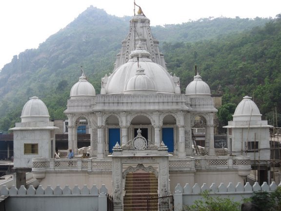 Jain Pligrimage SHIKHARJI