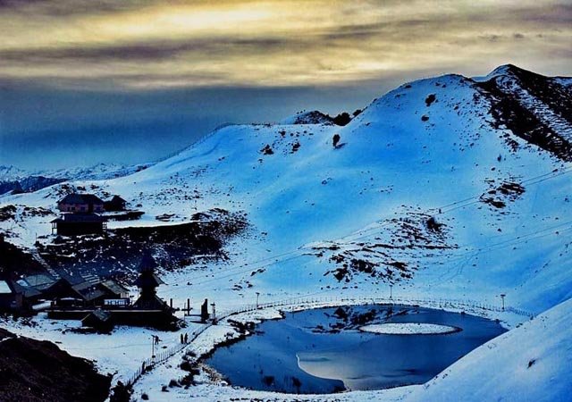 Prashar Lake Trek